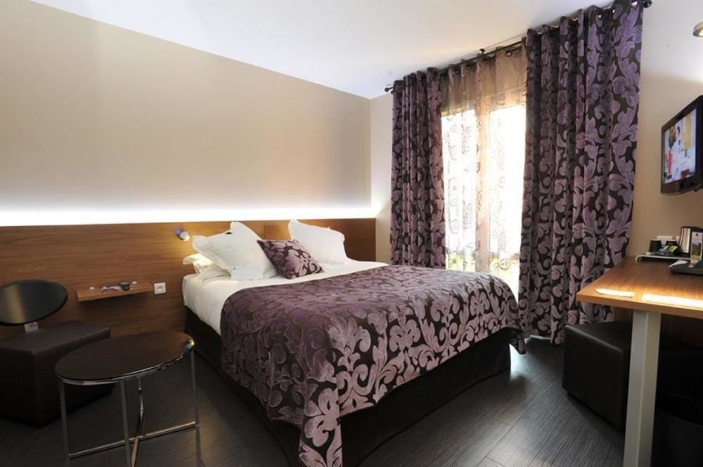 Hotel Full Colors Craponne Εξωτερικό φωτογραφία
