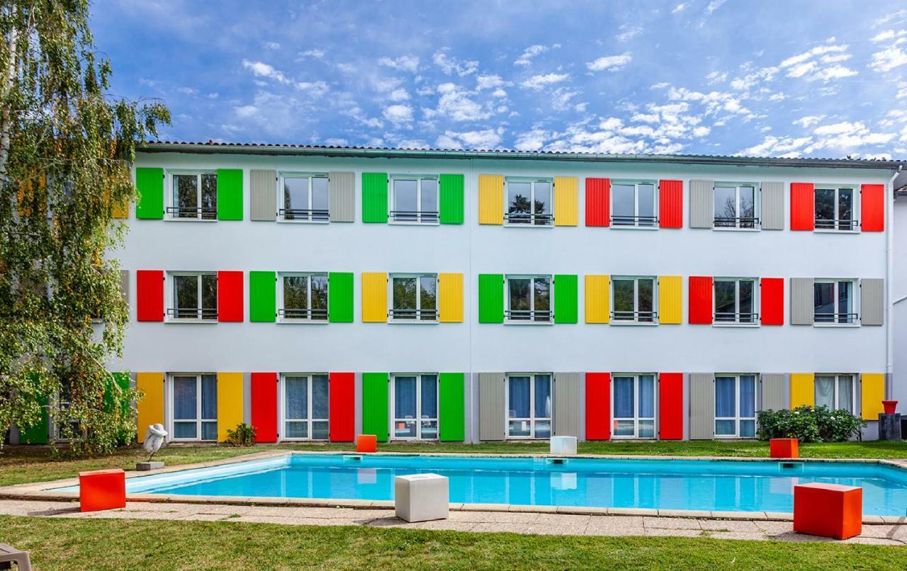 Hotel Full Colors Craponne Εξωτερικό φωτογραφία
